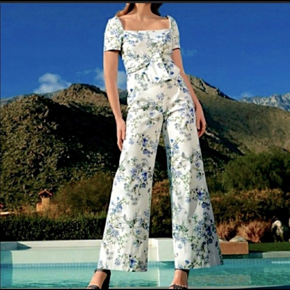 Antonio Melani floral jumpsuit NWT. Size 10